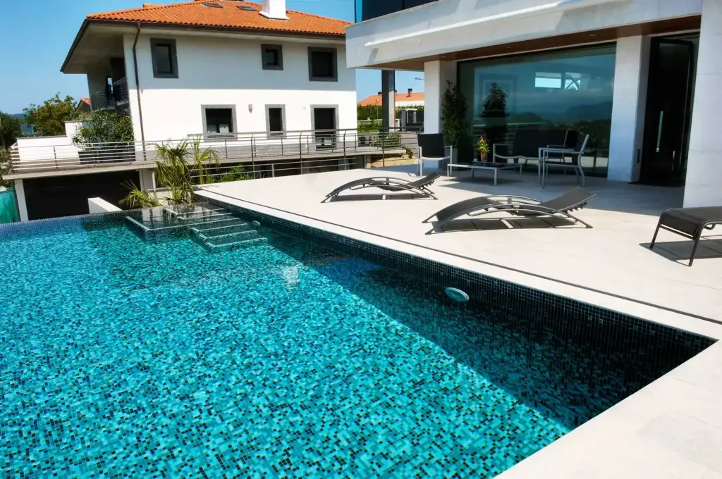 Интерьер Ezarri Mix