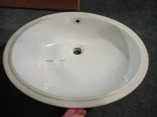 Globo Lavabi d'arr Раковина 57х43х20 см, без отв., с переливом, с комплектом креплений, цвет: белый