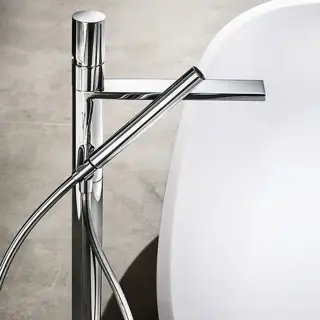 Fantini Milano Смеситель для ванны, напольный, излив: 250 мм, цвет: хром