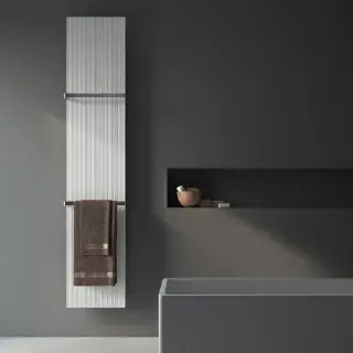 Antrax Lana Полотенцесушитель 40,3x170Hсм., в комплекте с 1 полотенцедержателем, цвет: белый матовый