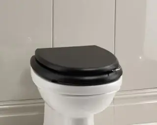 Сиденье для компакта soft close, 37*41.5, MDF белый лак, хром