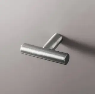 Крючок Fantini Young 96.93.7608 матовая сталь