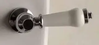 Ручка для моноблока, 3.2*9.8*h4.4, хром/белый