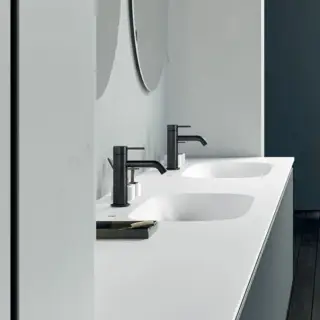 Смеситель для раковины Rexa MAE 50130102 цвет-черный