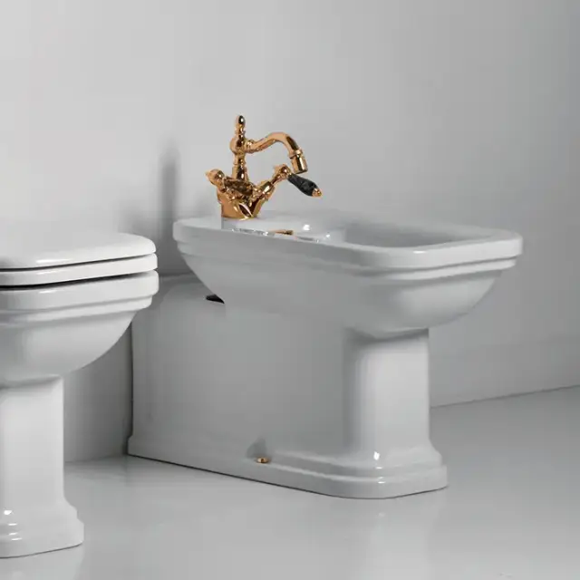 Kerasan Waldorf Биде напольное пристенное удлиненное &quot;Prolongato&quot; 65х37см с 1 отв. под смеситель, цвет: белый/золото