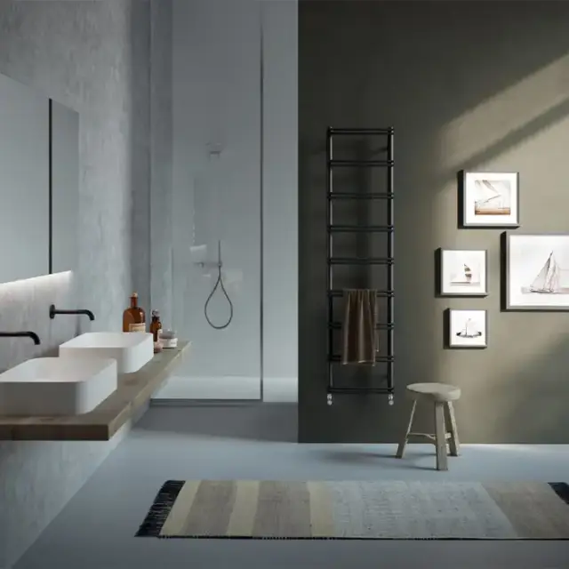 Antrax V8 Полотенцедержатель электрический 50x101,6H см, цвет: черный матовый