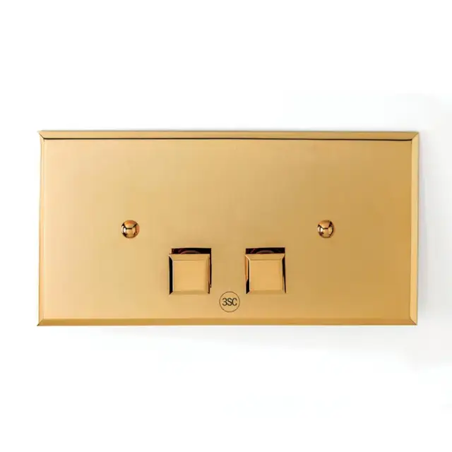 3SC SQUARE pLAQUE Клавиша смыва для бачков Geberit UP320/720, 33x2,5xh17, материал: латунь, цвет: золото 24к.