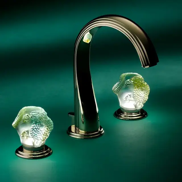 THG Dragon Jade Смеситель для раковины, 3 отв., с подсветкой, цвет: золото/хрусталь