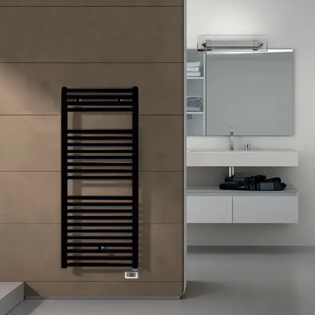 Irsap Ares Полотенцесушитель электр. 58x111.8x3см (22 трубок-2 пром), мощность:700 ватт, с электр/термостатом, провод: 120см, цвет: черный матов(K1)