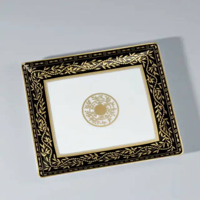 THG MARQUISE NOIR DECOR OR Поднос керамический 171х154 мм., настольный, middle size, декор черный/золото, цвет: белый