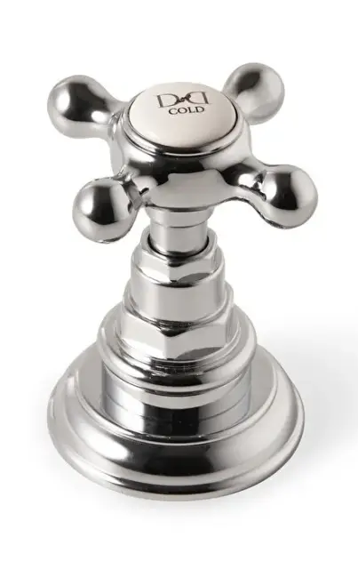 Вентиль запорный встроеваемый в стену