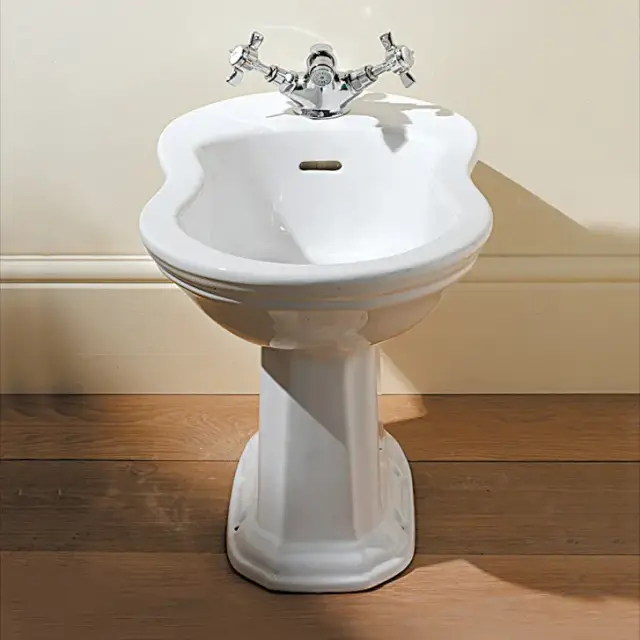 Биде с 3 отверстиями для смесителя DEVON&DEVON Oxford