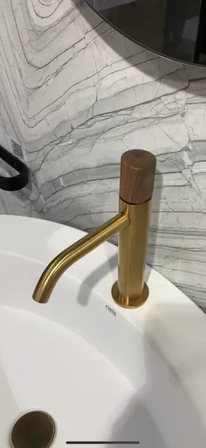 Смеситель для раковины Carlo Frattini So F3181OS+S3LS BRUSHED GOLD/DARK WOOD