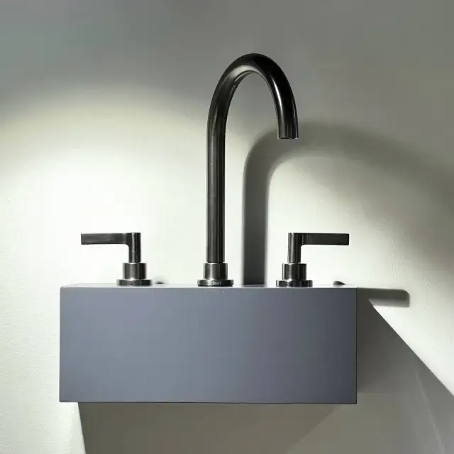 Смеситель для раковины Cisal GRACE GL0010605L Brushed Black Titanium PVD